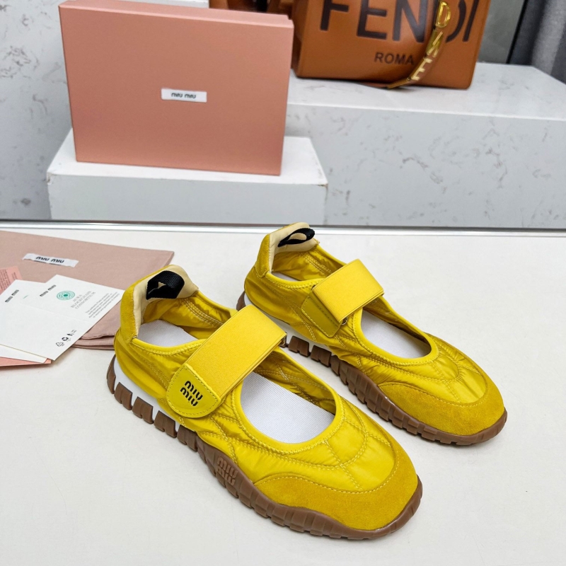 Miu Miu Casual Shoes